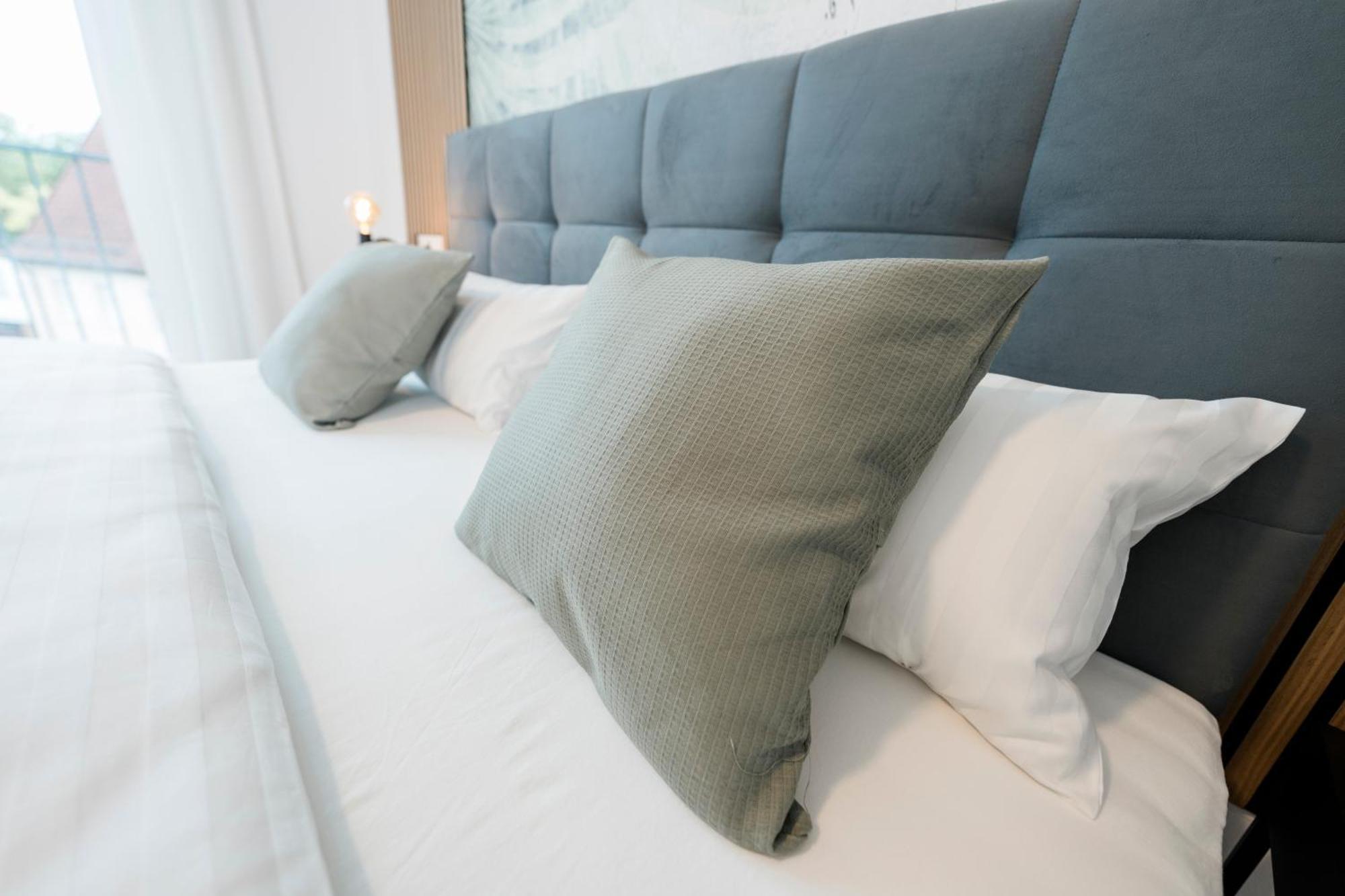 Kocasa-Apartments 02, Design, City-Center Boeblingen, Stellplatz, Balkon, Waipu-Tv מראה חיצוני תמונה